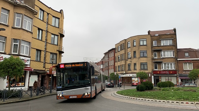 Foto van MIVB Solaris Urbino 18 E 1502 Gelede bus door_gemaakt Stadsbus