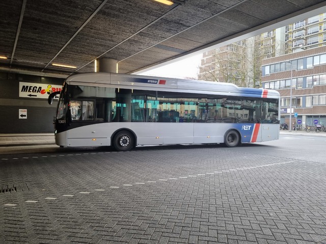 Foto van RET VDL Citea SLE-120 Hybrid 1301 Standaardbus door Tramspoor