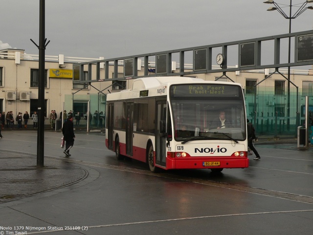 Foto van NVO Berkhof Premier 12 1379 Standaardbus door tsov