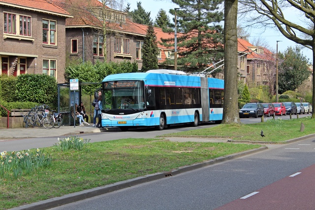 Foto van HER Hess Swisstrolley 5238 Gelede bus door_gemaakt bartjem