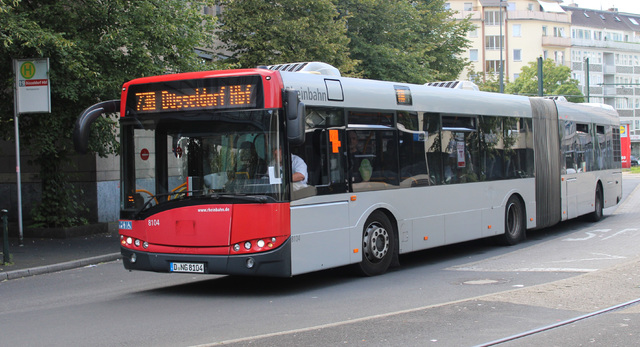 Foto van Rheinbahn Solaris Urbino 18 8104 Gelede bus door_gemaakt BusDordrecht2003