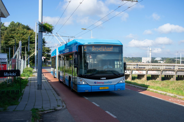 Foto van HER Hess Swisstrolley 5252 Gelede bus door_gemaakt Fedde