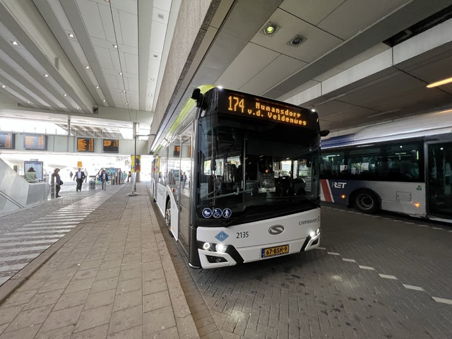 Foto van CXX Solaris Urbino 12 hydrogen 2135 Standaardbus door Stadsbus