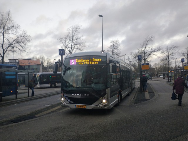 Foto van QBZ Heuliez GX437 ELEC 7448 Gelede bus door Draken-OV