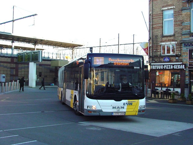 Foto van DeLijn MAN Lion's City 221319 Standaardbus door LLBRK