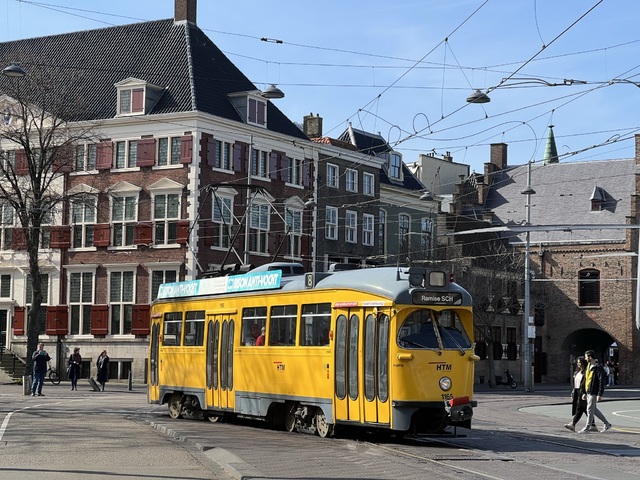 Foto van HOVM Haagse PCC 1165 Tram door Stadsbus