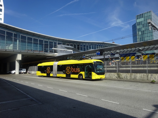 Foto van QBZ Heuliez GX437 ELEC 4829 Gelede bus door_gemaakt Rotterdamseovspotter