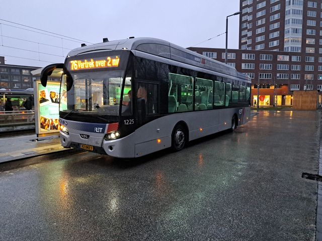Foto van RET VDL Citea SLE-120 Hybrid 1225 Standaardbus door treinspotter-Dordrecht-zuid