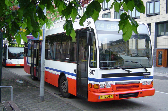 Foto van Lim Berkhof 2000NL 907 Standaardbus door wyke2207