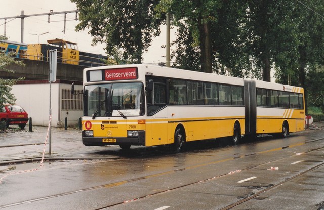Foto van WN Mercedes-Benz O405 G 7788 Gelede bus door_gemaakt JanWillem