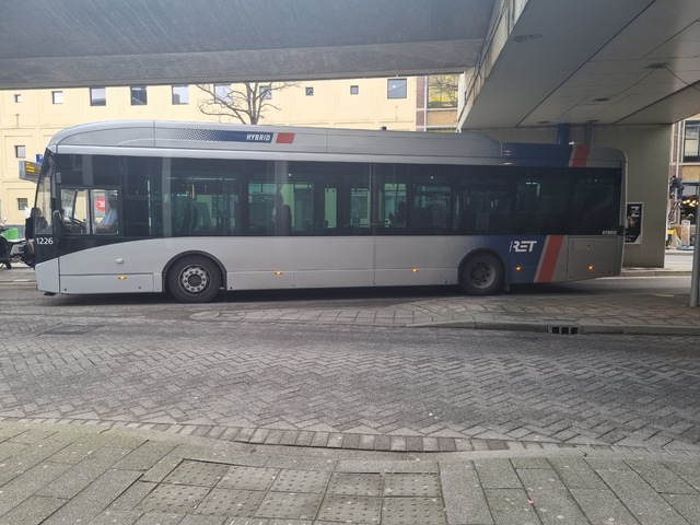 Foto van RET VDL Citea SLE-120 Hybrid 1226 Standaardbus door Tramspoor