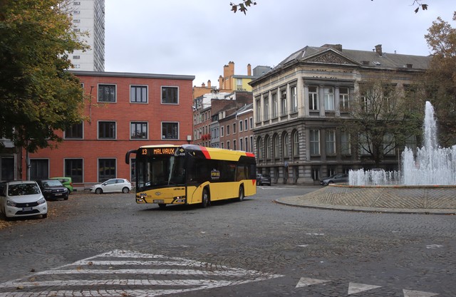 Foto van TEC Solaris Urbino 12 Hybrid 5626 Standaardbus door mauricehooikammer