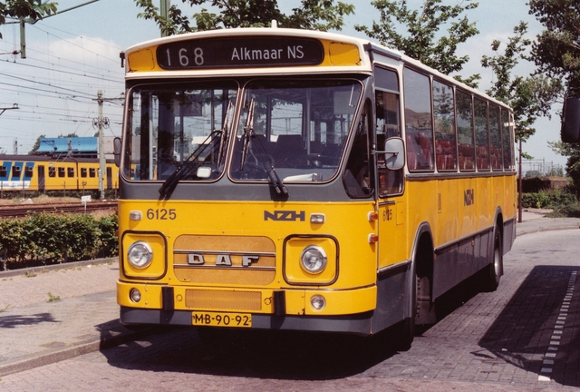 Foto van NZH DAF MB200 6125 Standaardbus door wyke2207