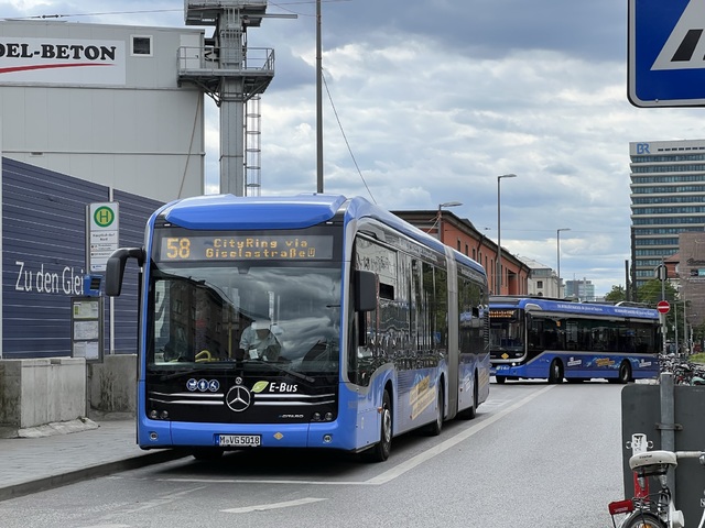 Foto van MVG Mercedes-Benz eCitaro G 5018 Gelede bus door Stadsbus