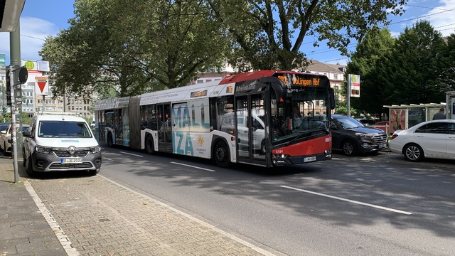 Foto van Rheinbahn Solaris Urbino 18 8584 Gelede bus door_gemaakt BusDordrecht2003