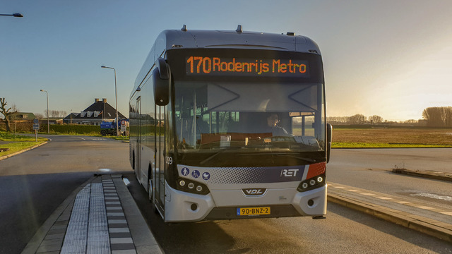 Foto van RET VDL Citea SLE-120 Hybrid 1209 Standaardbus door MetroRET