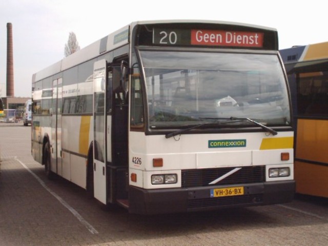 Foto van CXX Den Oudsten B88 4226 Standaardbus door PEHBusfoto