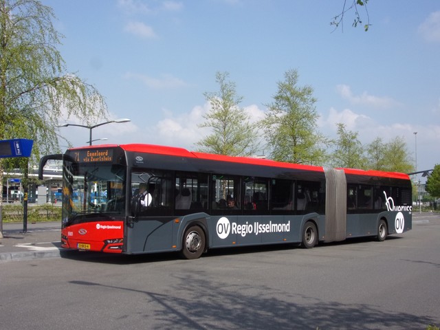 Foto van OVinIJ Solaris Urbino 18 9301 Gelede bus door_gemaakt Lijn45