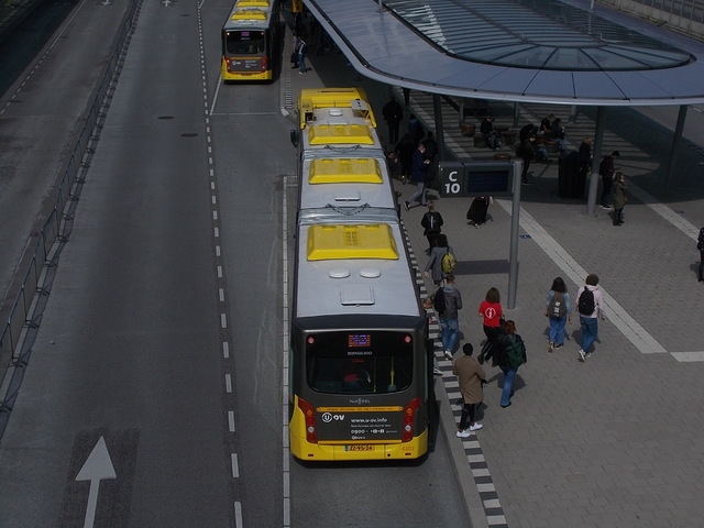 Foto van QBZ Van Hool AGG300 4202 Dubbelgelede bus door stefan188