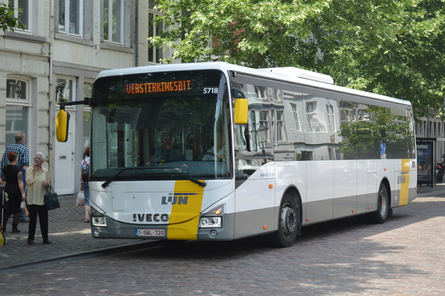 Foto van DeLijn Iveco Crossway LE (12mtr) 5718 Standaardbus door_gemaakt wyke2207