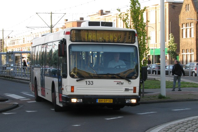 Foto van HTM Den Oudsten B96 133 Standaardbus door dmulder070