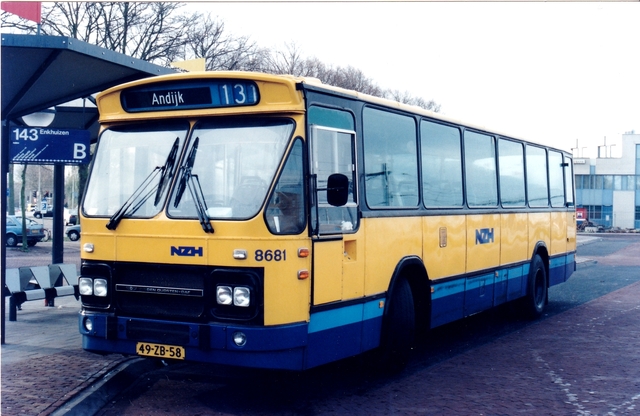 Foto van NZH DAF MB200 8681 Standaardbus door wyke2207