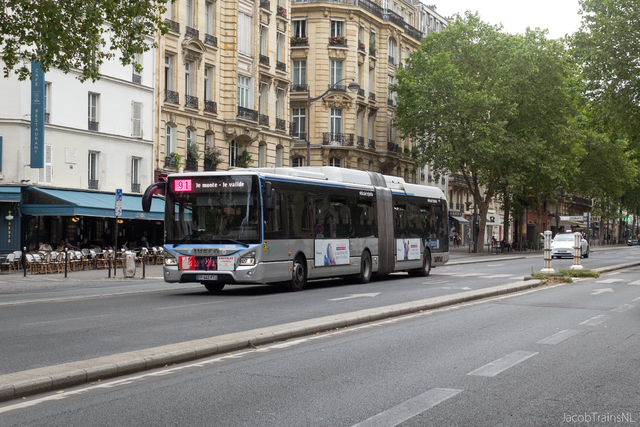 Foto van RATP Iveco Urbanway 18 Hybrid 5706 Gelede bus door_gemaakt JacobTrains