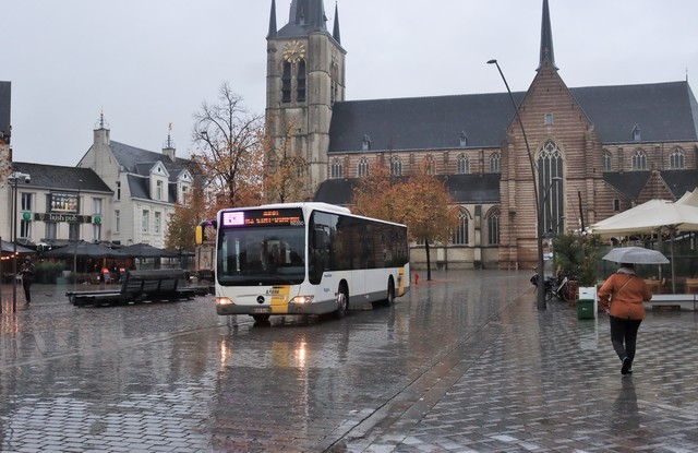 Foto van DeLijn Mercedes-Benz Citaro 110352 Standaardbus door mauricehooikammer