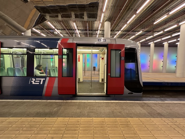 Foto van RET MG2/1 5306 Metro door_gemaakt Stadsbus