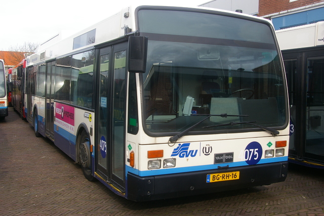Foto van GVU Van Hool A300 LPG 4075 Standaardbus door wyke2207