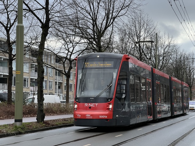 Foto van HTM Avenio 5001 Tram door_gemaakt Stadsbus