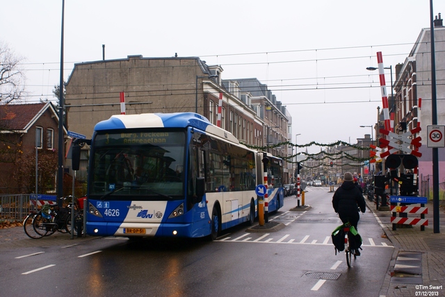 Foto van GVU Van Hool AG300 4626 Gelede bus door tsov