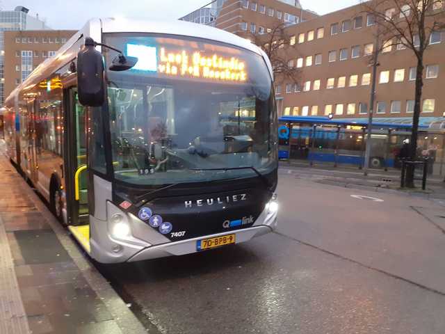 Foto van QBZ Heuliez GX437 ELEC 7407 Gelede bus door Draken-OV