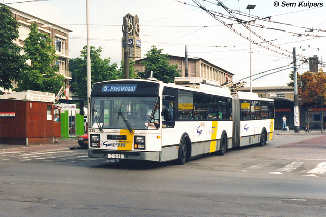 Foto van GVM Van Hool AG280T 225 Gelede bus door_gemaakt RW2014