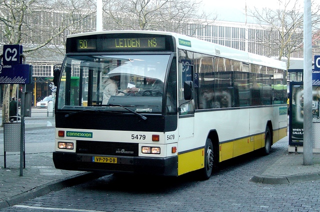 Foto van CXX Den Oudsten B88 5479 Standaardbus door wyke2207