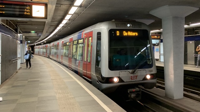 Foto van RET MG2/1 5317 Metro door_gemaakt Stadsbus