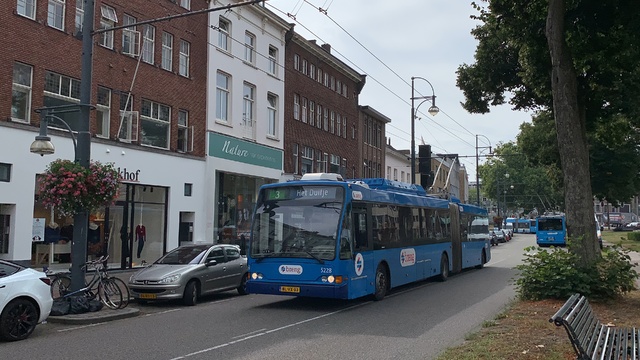 Foto van HER Berkhof Premier AT 18 5228 Gelede bus door_gemaakt Stadsbus