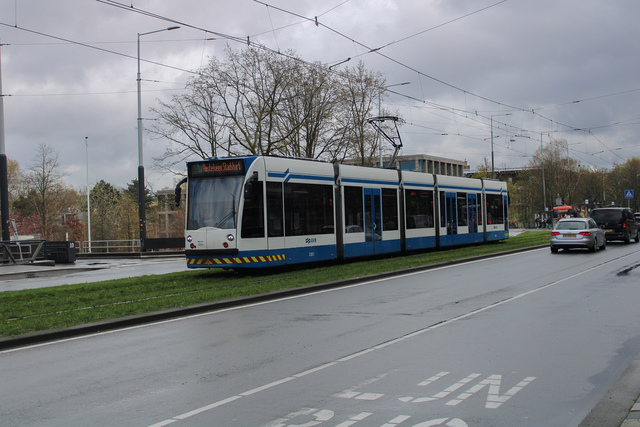 Foto van GVB Siemens Combino (2-richting) 2201 Tram door BusDordrecht2003