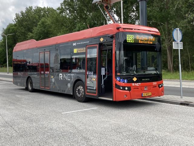 Foto van CXX Ebusco 2.2 (12mtr) 2063 Standaardbus door Leom