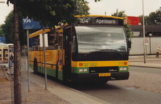 Foto van VAD Den Oudsten B88 4718 Standaardbus door JanWillem