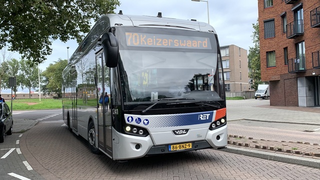Foto van RET VDL Citea SLE-120 Hybrid 1241 Standaardbus door_gemaakt Stadsbus