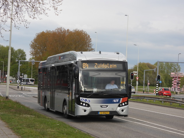 Foto van RET VDL Citea SLE-120 Hybrid 1237 Standaardbus door stefan188