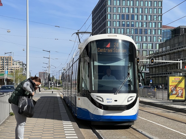 Foto van GVB 15G-tram (Urbos) 3057 Tram door Stadsbus