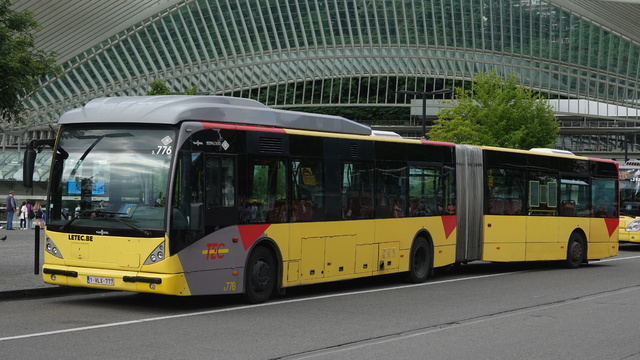Foto van TEC Van Hool AG300 5776 Gelede bus door_gemaakt WDK6761G1