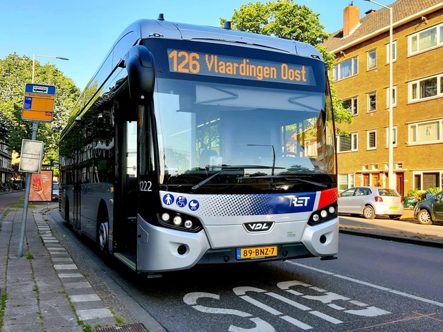Foto van RET VDL Citea SLE-120 Hybrid 1222 Standaardbus door WimRET2023