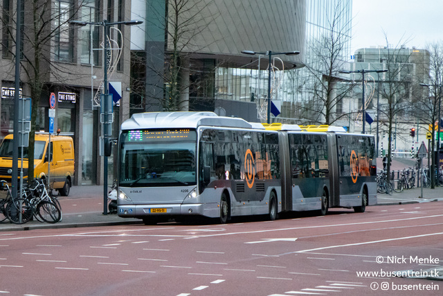 Foto van QBZ Van Hool AGG300 4206 Dubbelgelede bus door_gemaakt Busentrein