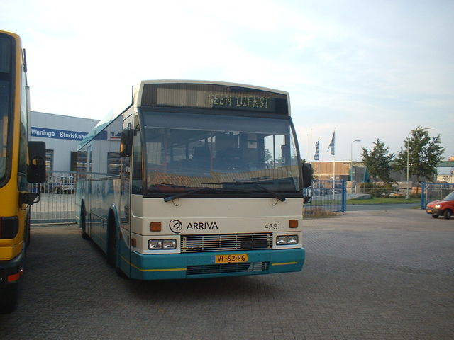 Foto van ARR Den Oudsten B88 4581 Standaardbus door Niek2200