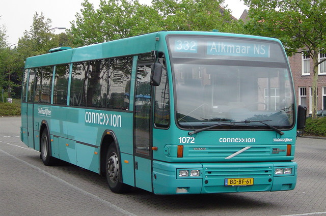 Foto van CXX Den Oudsten B89 1072 Standaardbus door wyke2207