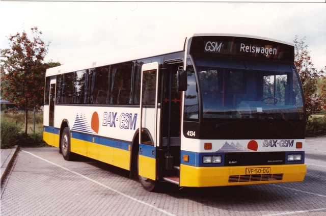 Foto van GSM Den Oudsten B88 4134 Standaardbus door wyke2207