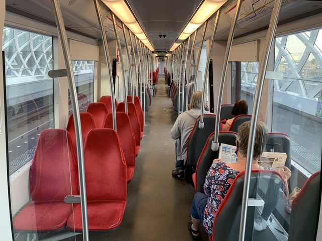 Foto van RET RSG3 5520 Metro door Stadsbus